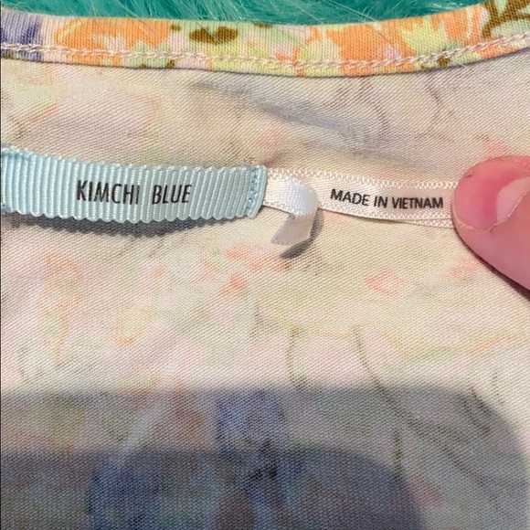 Urban Outfitters Kimchi Blue Floral Print Tee - Picture 13 of 15